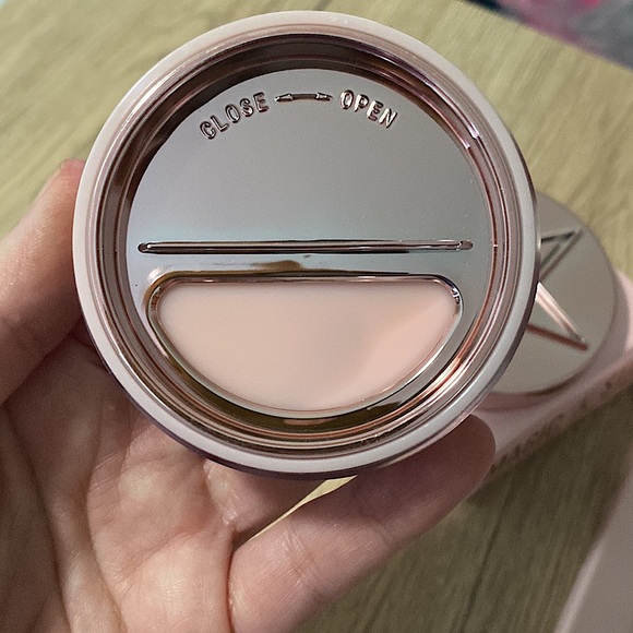 Jeffree Star setting powder in fair BNIB - Picture 2 of 3